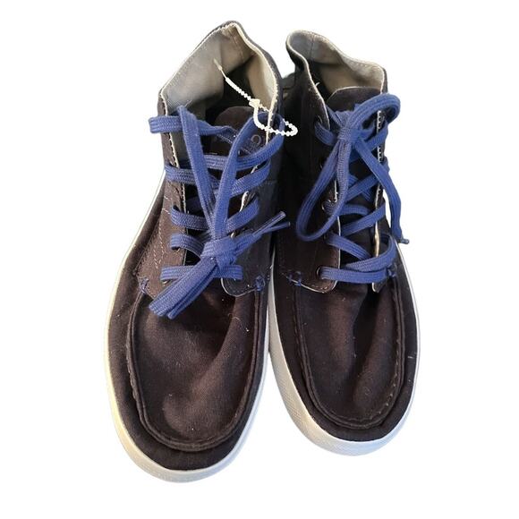 NWT Tretorn Canvas Sneakers - Picture 3 of 6